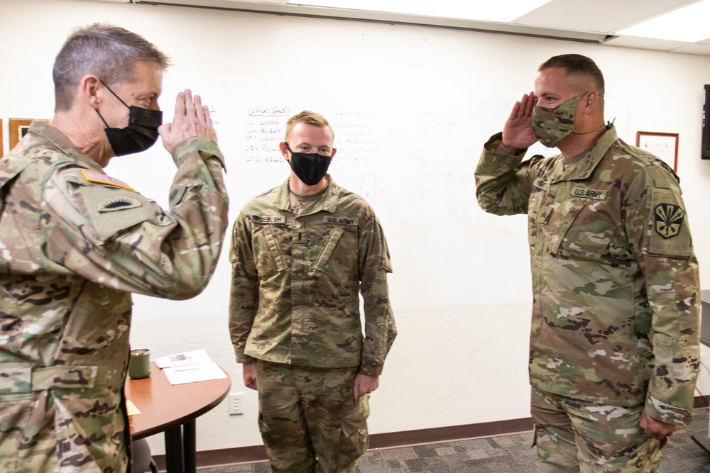 Gen. Hokanson, CNGB, Visits Arizona Guardsmen