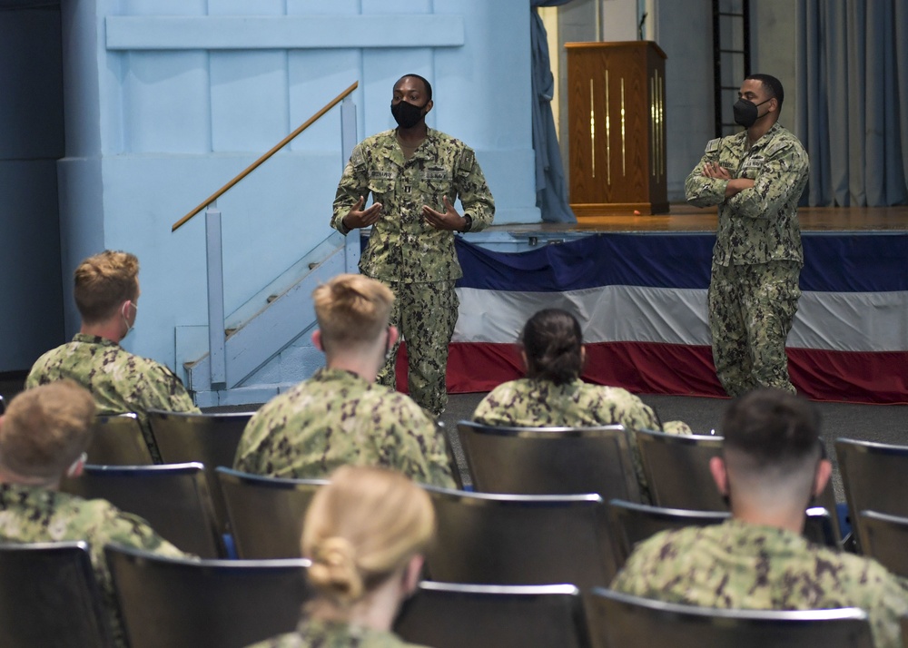 Midshipmen Visit Naval Station Norfolk