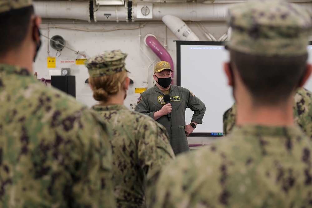 Midshipmen Visit Naval Station Norfolk