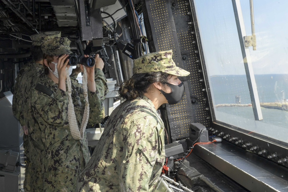 Midshipmen Visit Naval Station Norfolk