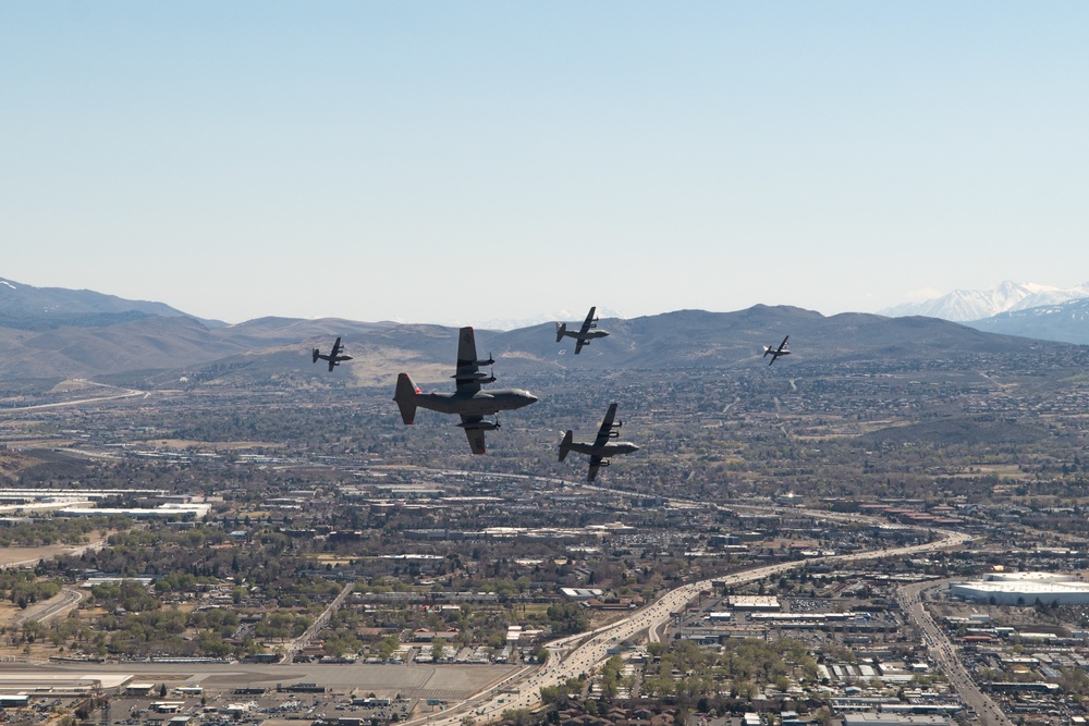 152nd Airlift Wing flies &quot;6-ship&quot; training mission