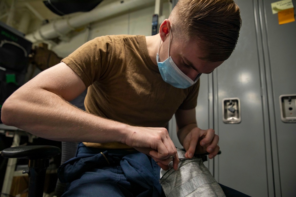 USS Makin Island Underway