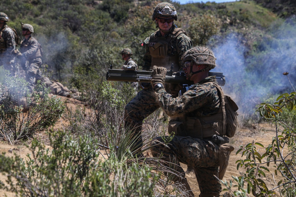 IMC Marines conduct fire, maneuver range