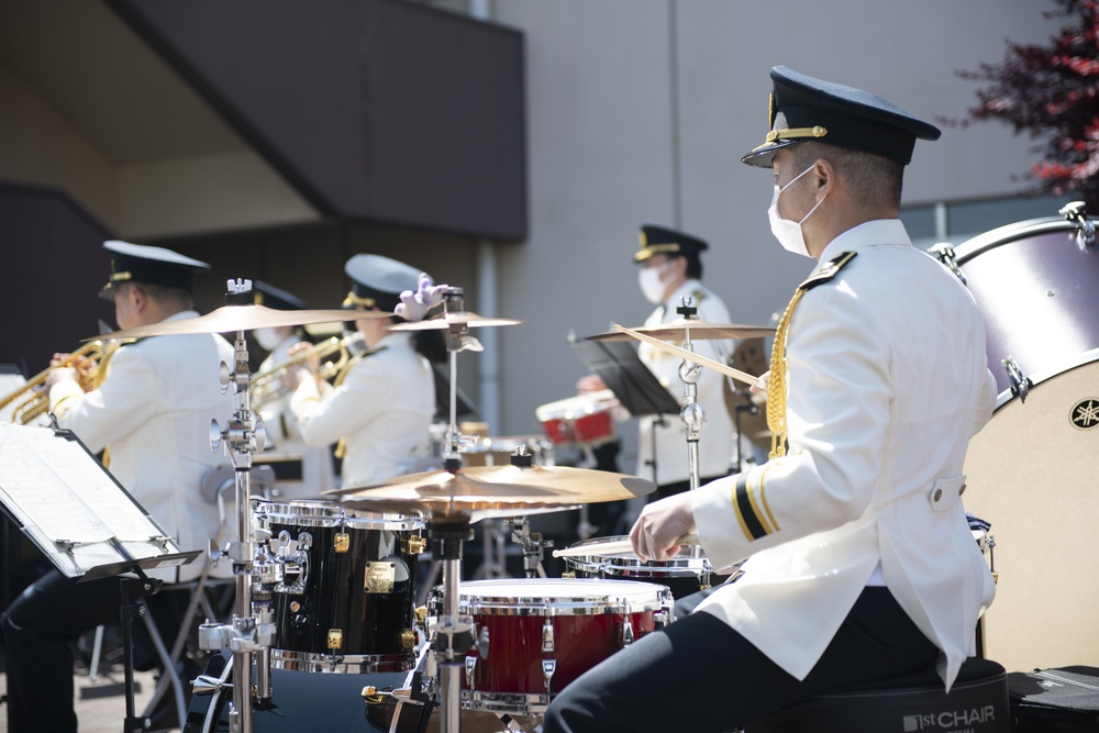 Japanese Police teach traffic safety