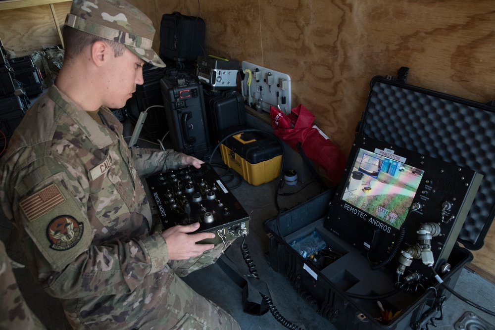 509th and 442nd EOD Integration Training Exercise with local police