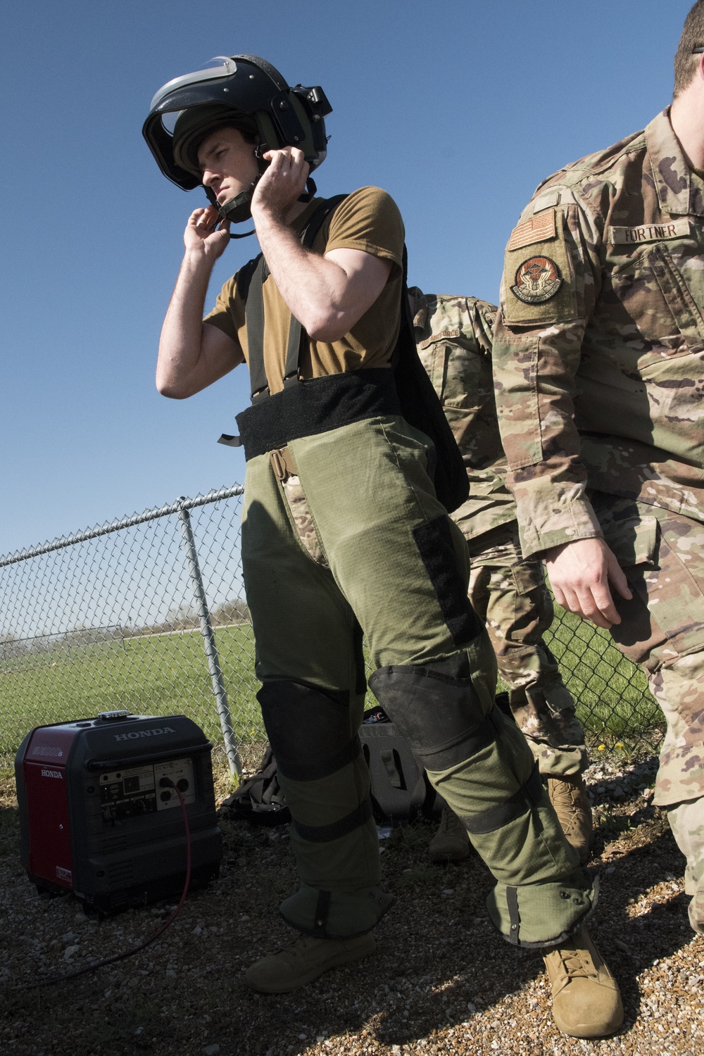 509th and 442nd EOD Integration Training Exercise with local police