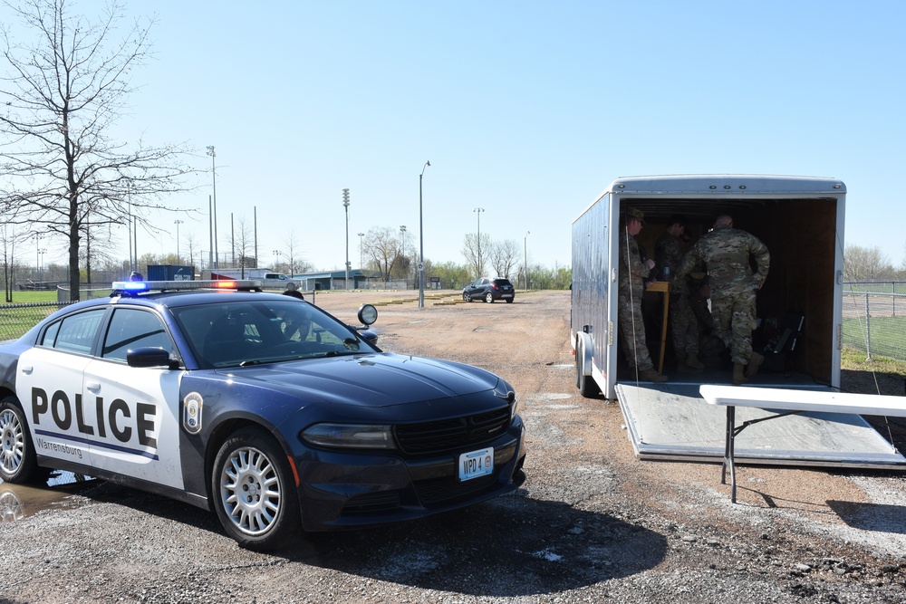 442d Fighter Wing and 509th Bomb Wing EOD conduct exercise with local law enforcement