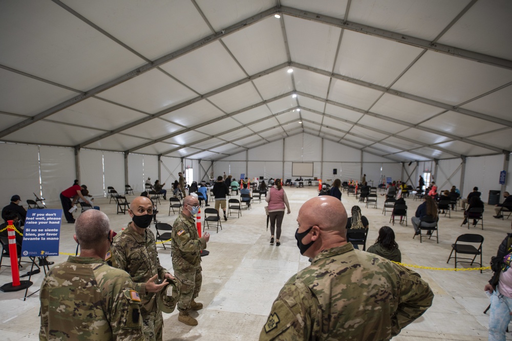Pennsylvania National Guard Leadership visit Philadelphia Community Vaccination Centers