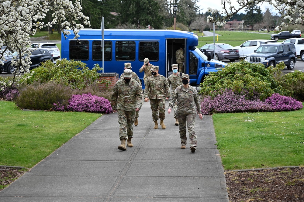 18th AF leadership visits America's Airlift Wing