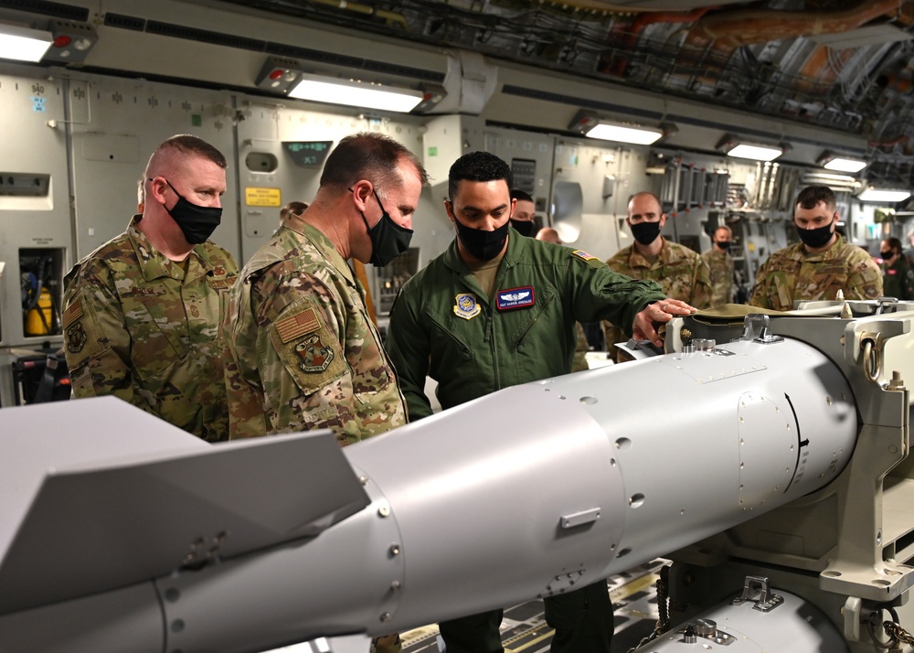 18th AF leadership visits America's Airlift Wing