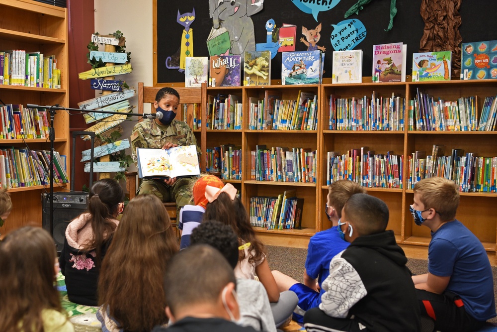 Col. Byrd reads to Glenmore Elementary students