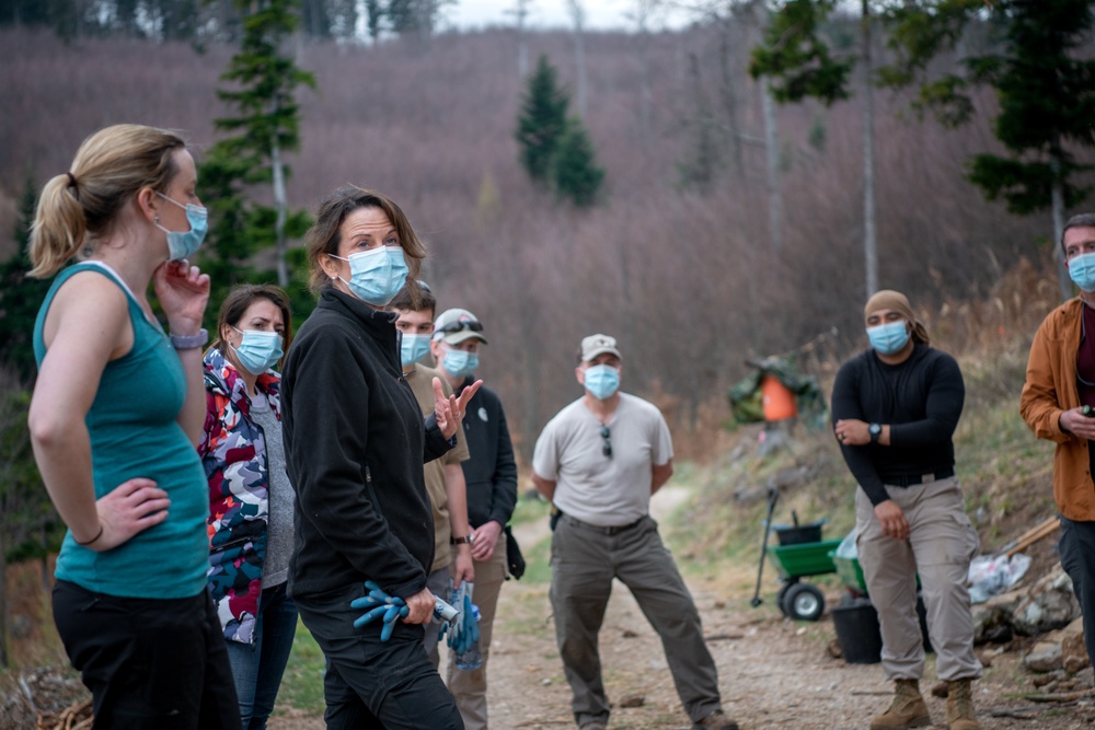 U.S. Embassy of Austria representatives offer helping hands at recovery site