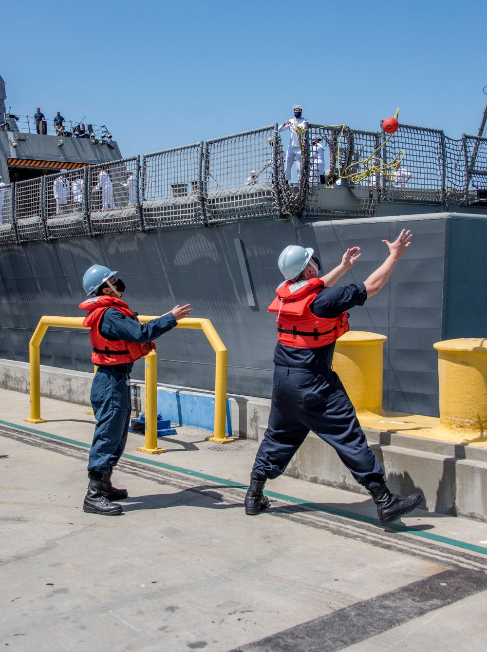 USS Freedom Returns From Deployment