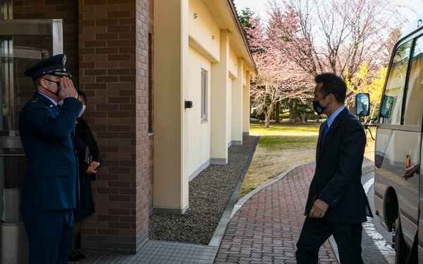 Ministry of Foreign Affairs of Japan Visits Misawa Air Base