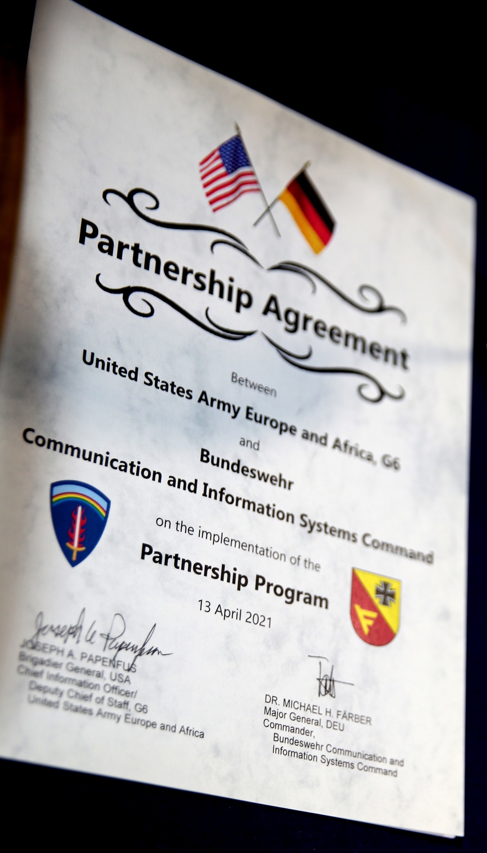 USAREUR-AF &amp; BwCISCOM Partnership Agreement Signing