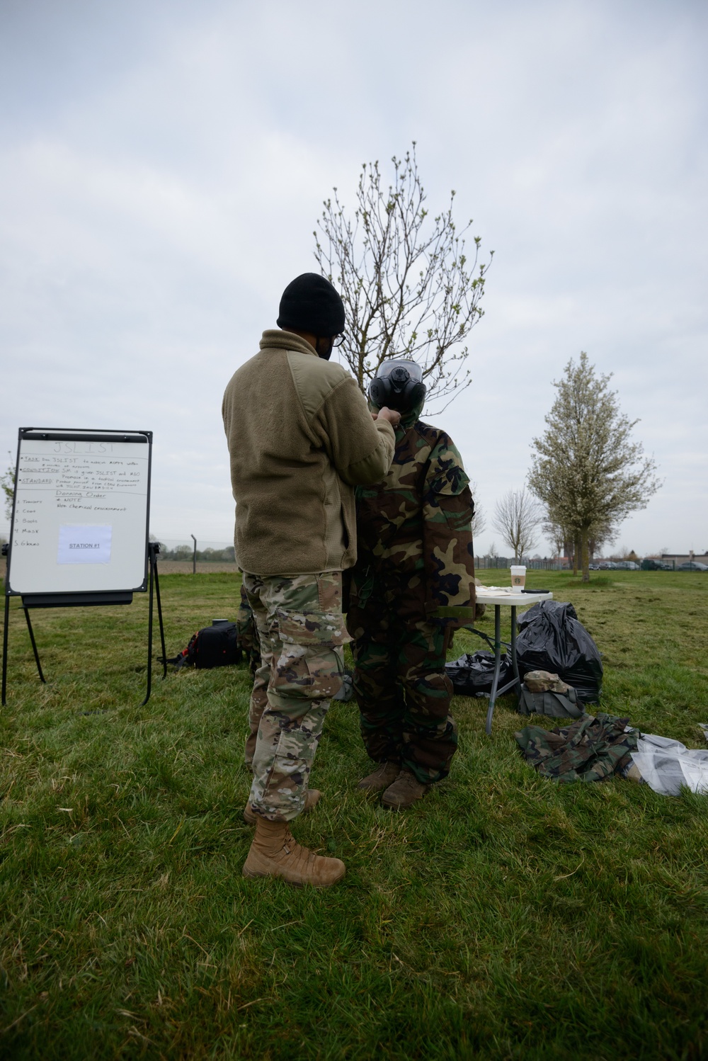 39th SSB Soldiers practice CBRN and mask confidence training