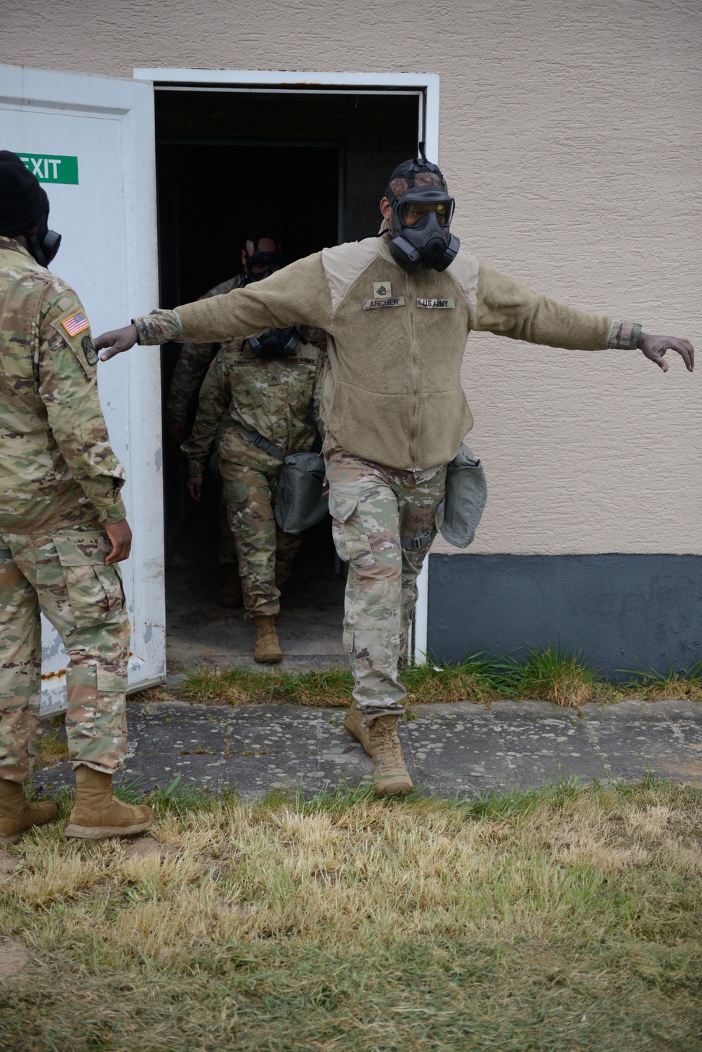 39th SSB Soldiers practice CBRN and mask confidence training