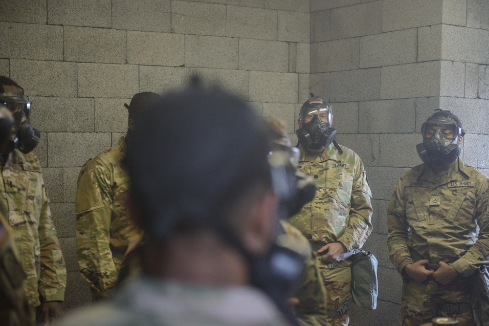 DVIDS - Images - 39th SSB Soldiers Practice CBRN And Mask Confidence ...