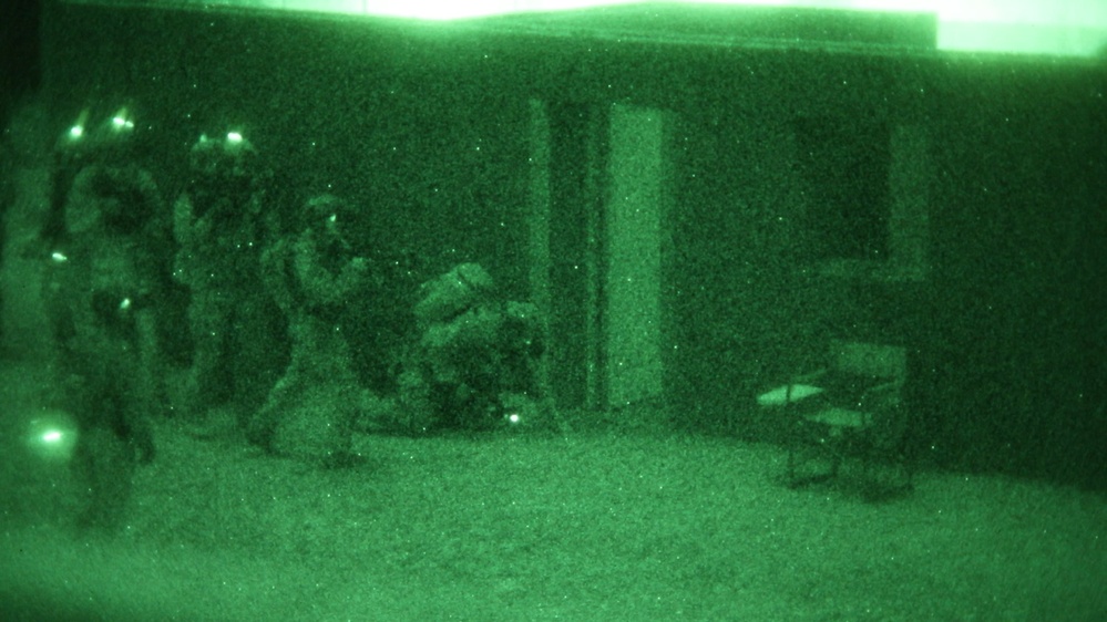 Green Berets Train to Maintain Mission Readiness