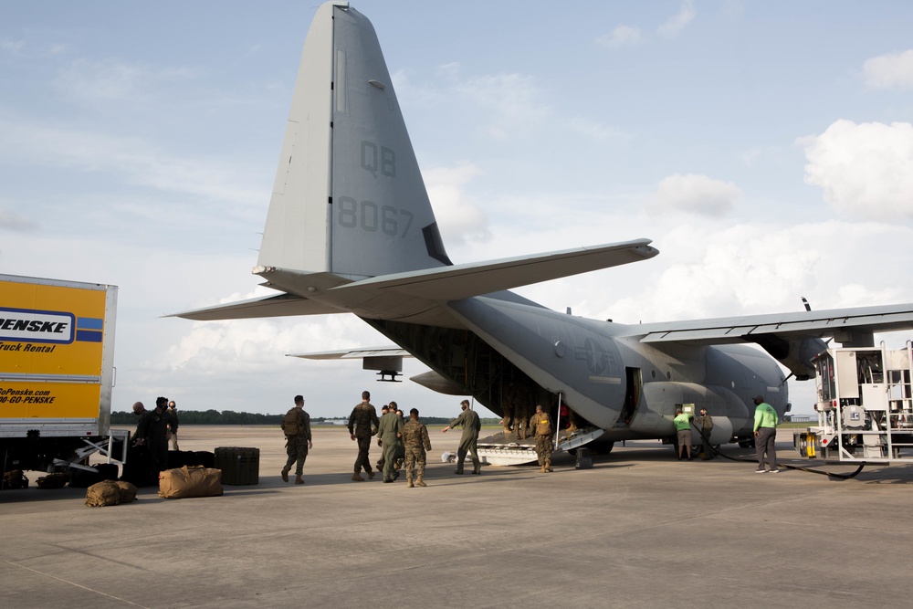 U.S. Marines and Sailors arrive to Baton Rouge to provide COVID-19 support to FEMA in Baton Rouge Louisiana