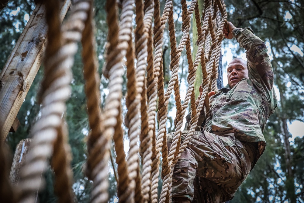 Team Building Obstacle Course HHBN, 25th Infantry Division Artillery