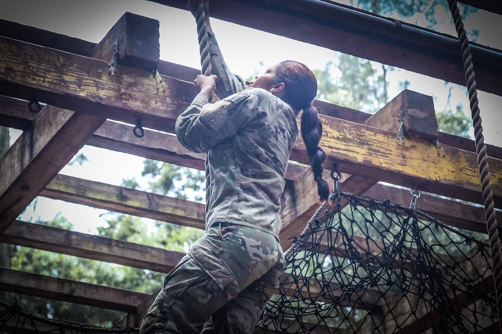 Team Building Obstacle Course HHBN, 25th Infantry Division Artillery