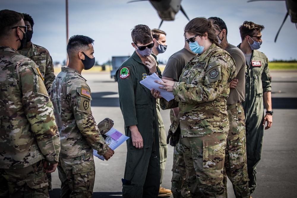 Partnership Training: 25th DIVARTY &amp; US Air Force