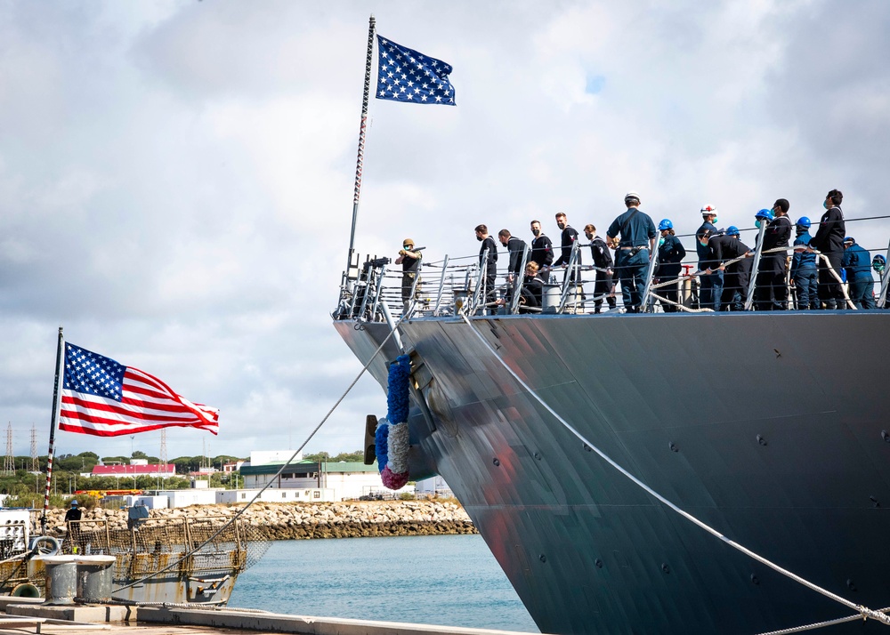USS Arleigh Burke (DDG 51) Arrives at NAVSTA Rota