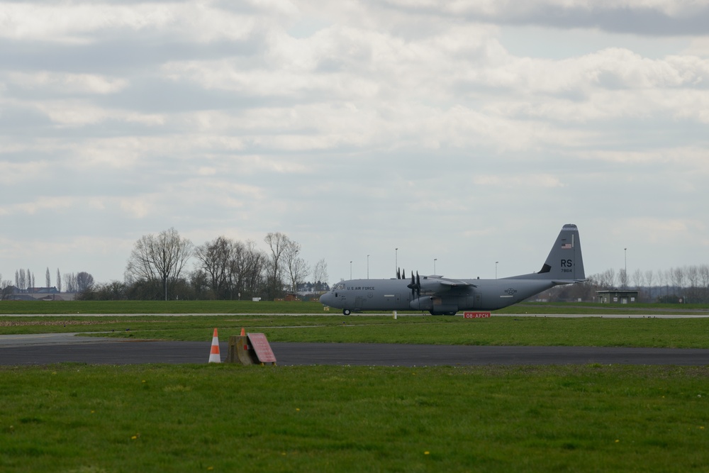 424th ABS Air Field Management