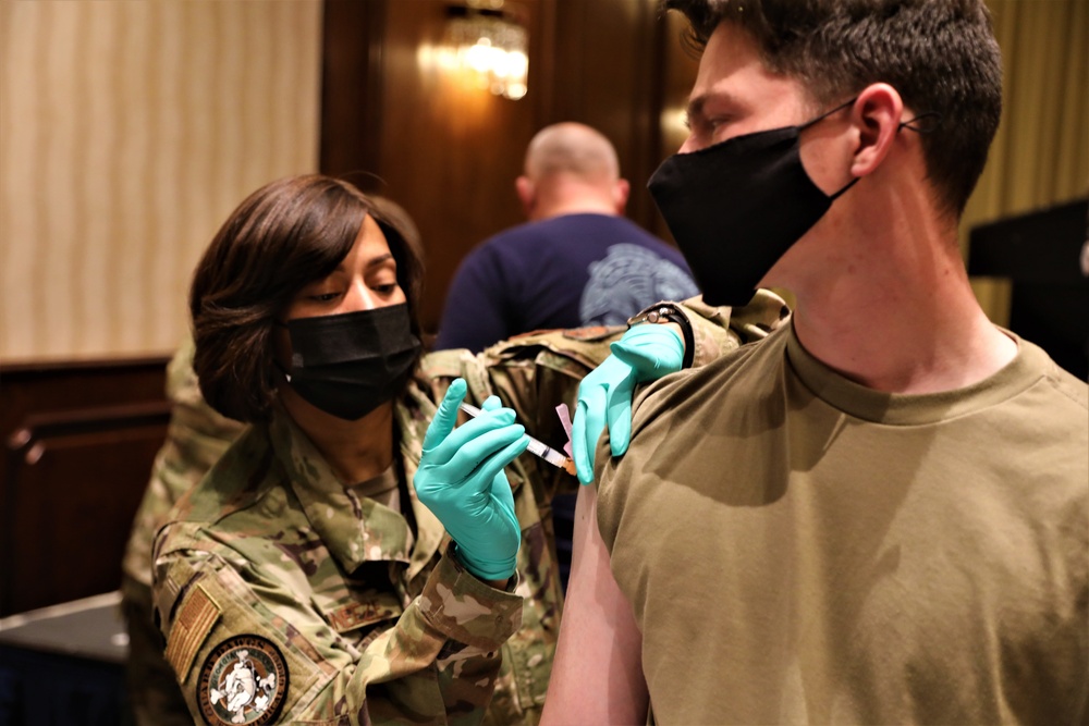 Georgia Air National Guard vaccinates 3rd Infantry Division Soldiers