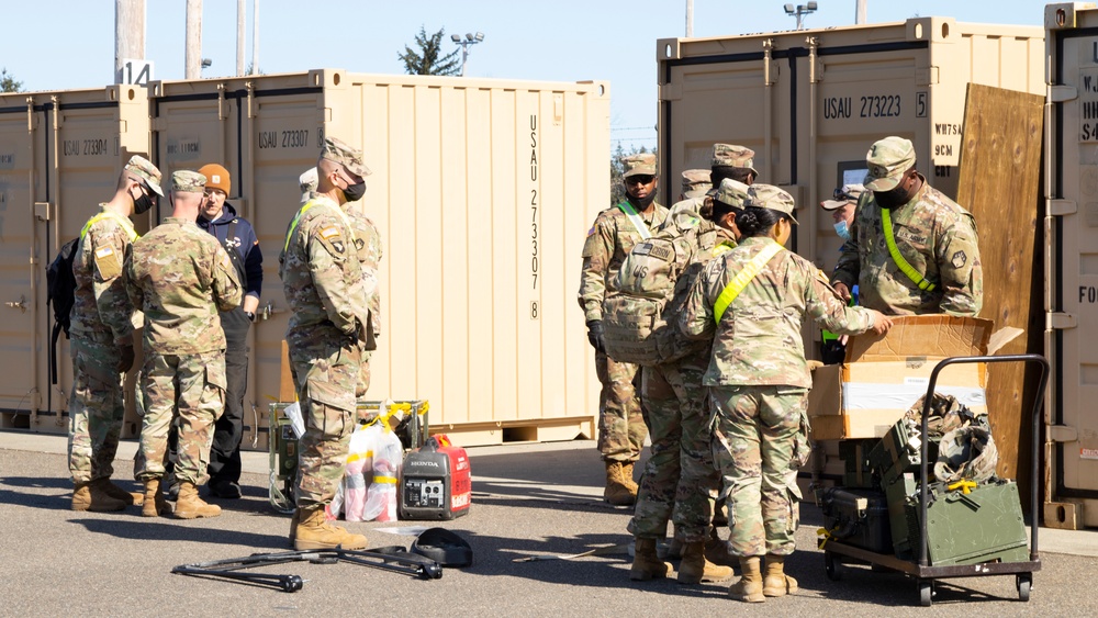 110th Chem. Bn. Soldiers prepare containers for EDRE