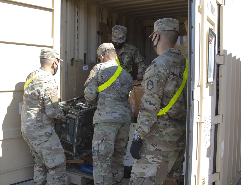 110th Chem. Bn. Soldiers prepare containers for EDRE