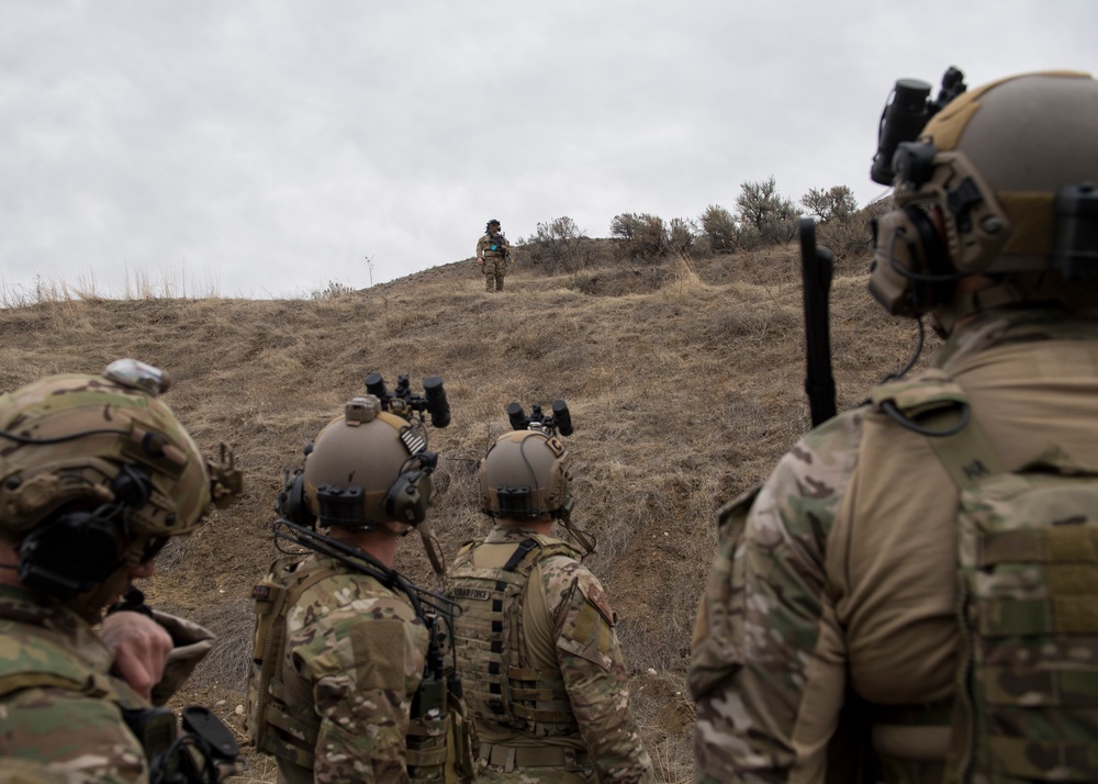 124th Air Support Operations Squadron Trains with 124th Security Forces