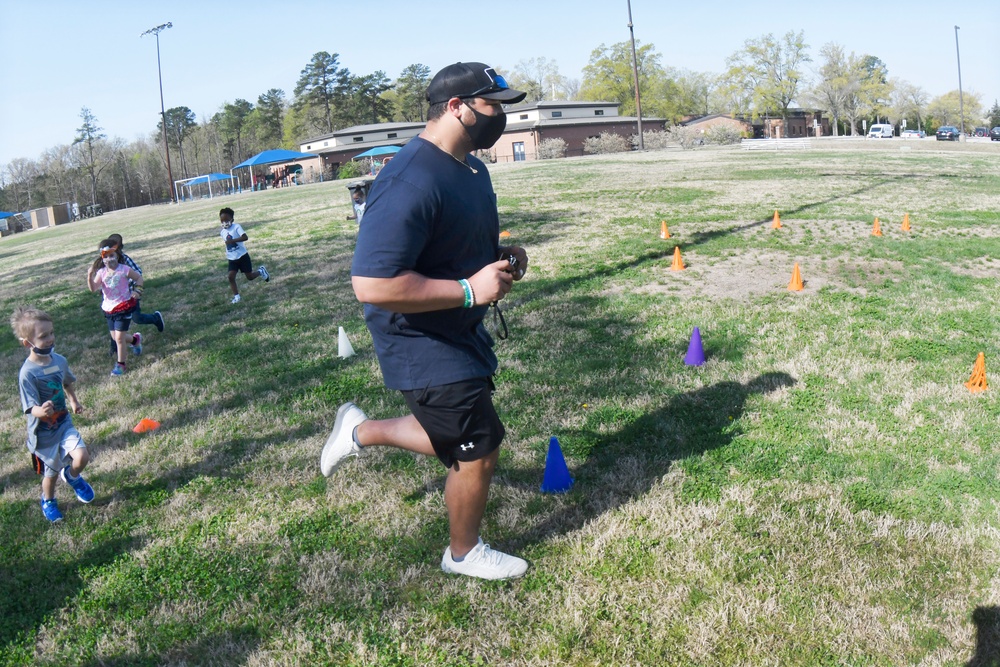 Fitness instructor does his part to keep kids active, healthy