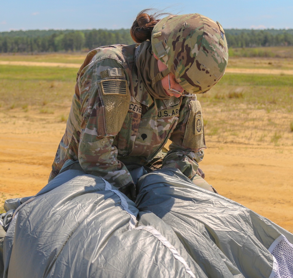 Jump Honors Women's History In Army 2021