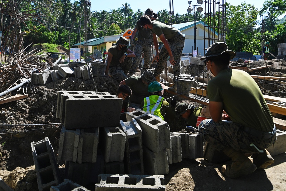 Balikatan 21: Barangay Ilosong classroom build