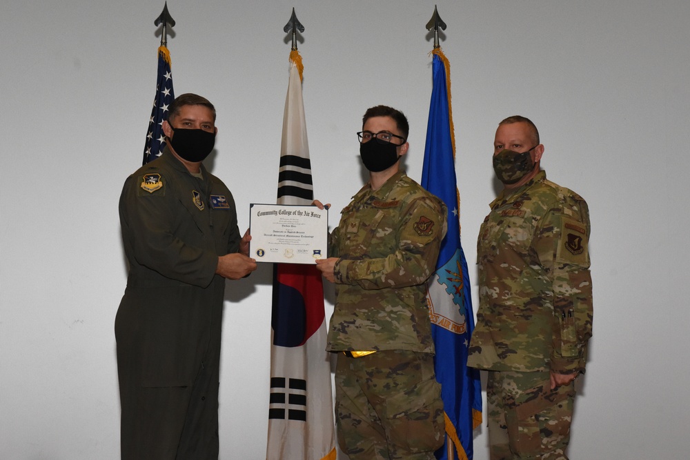 CCAF Graduation Ceremony Honors Enlisted Airmen