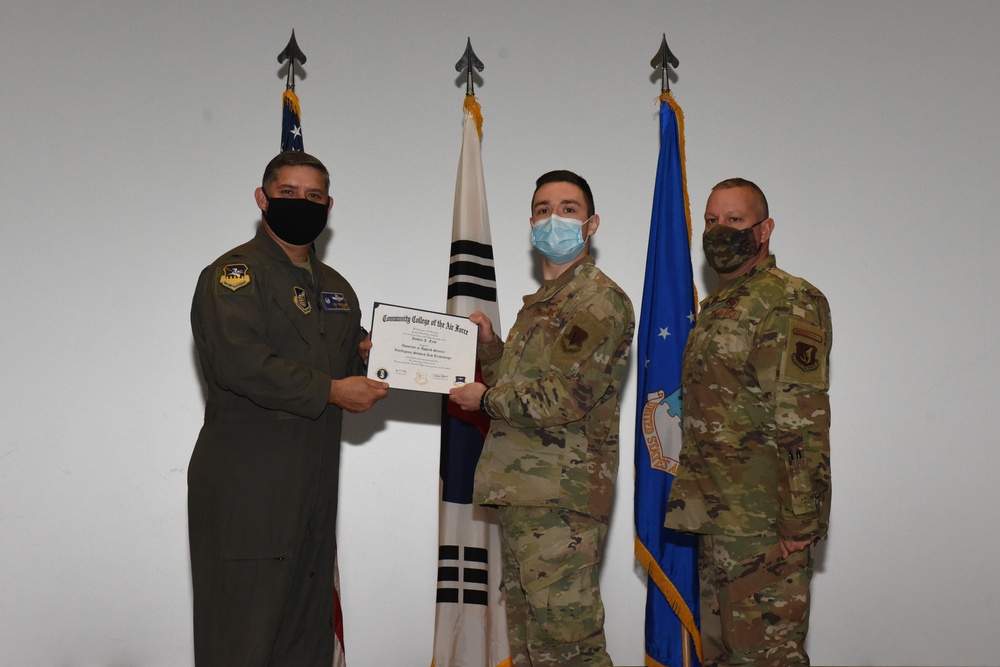 CCAF Graduation Ceremony Honors Enlisted Airmen