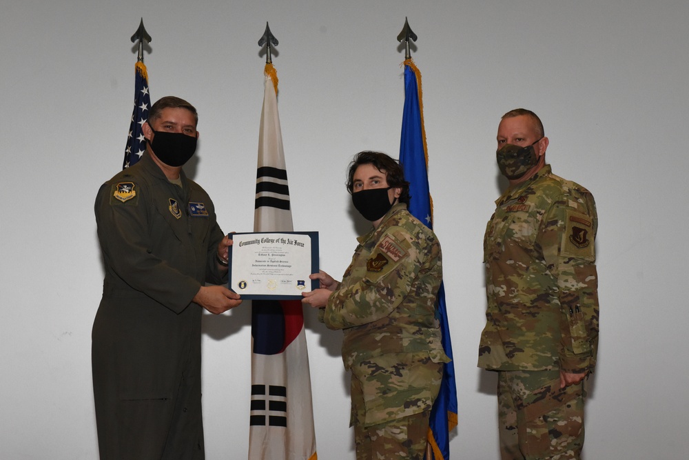 CCAF Graduation Ceremony Honors Enlisted Airmen