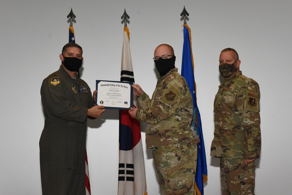 CCAF Graduation Ceremony Honors Enlisted Airmen