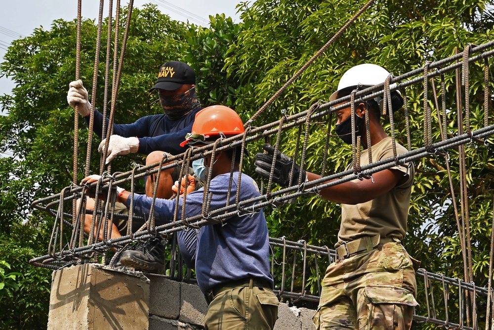 Balikatan 21: Barangay Angeles classroom build