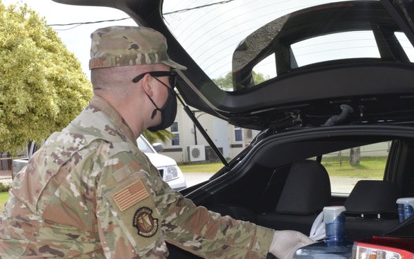 Andersen Airmen assist with Yona food distribution