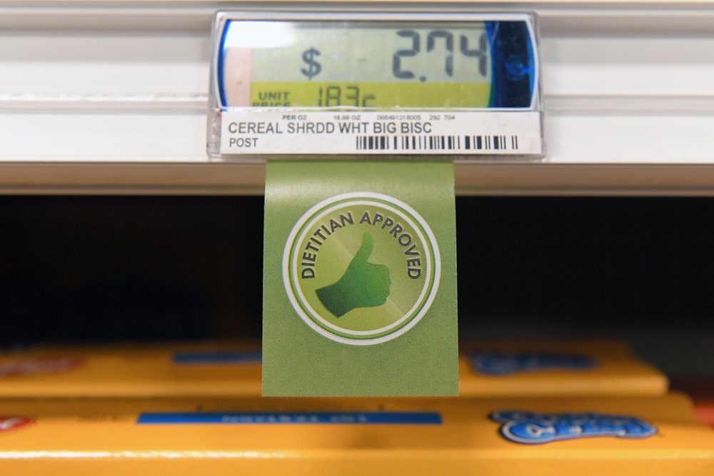DAT nutrition ID labels to help Robins Commissary shoppers spot healthy foods on shelves