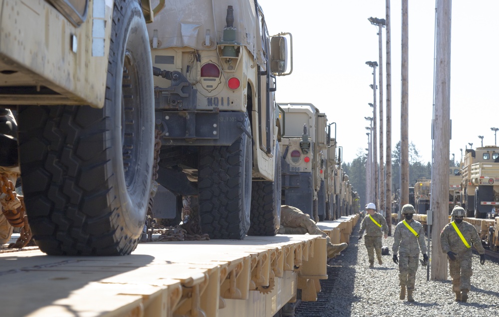 110th Chem. Bn. conducts railhead ops for EDRE