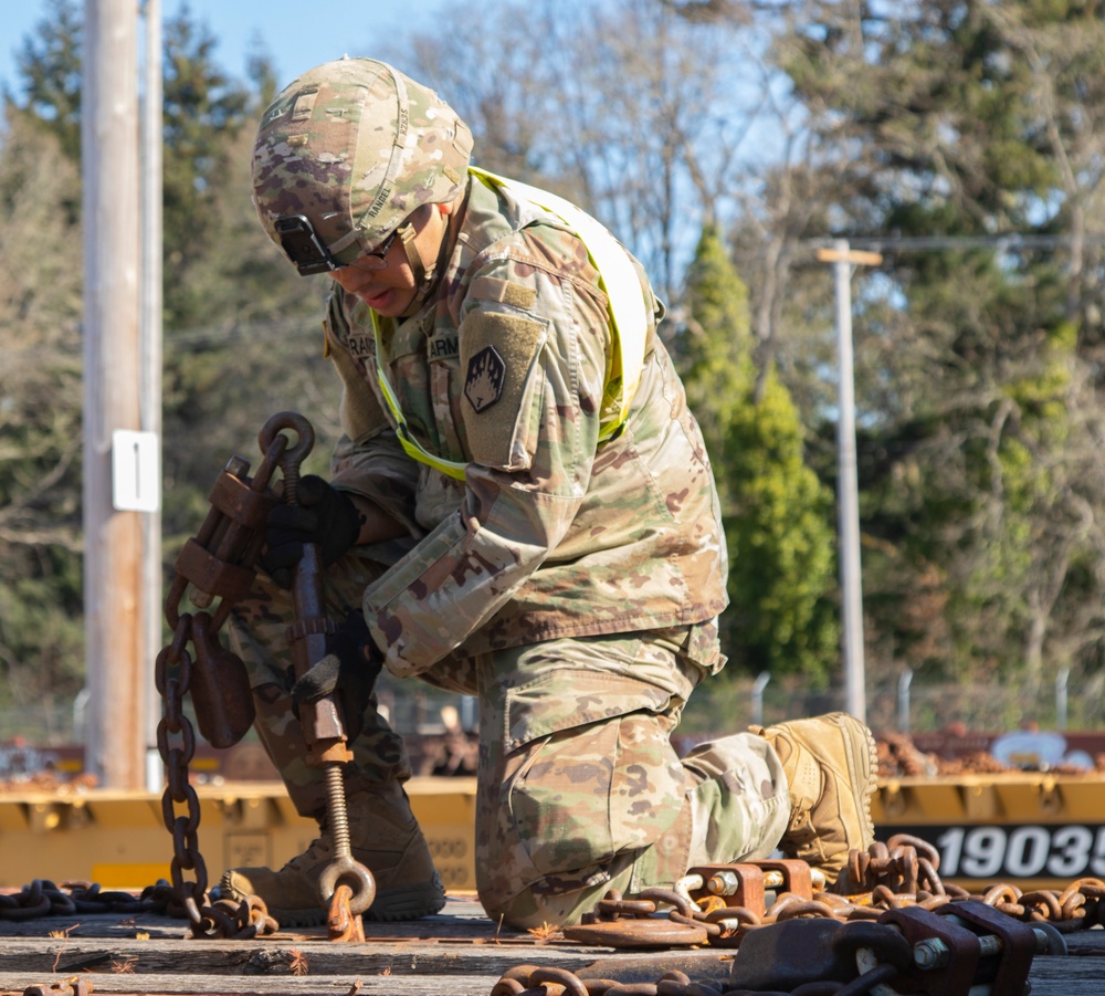 110th Chem. Bn. conducts railhead ops for EDRE