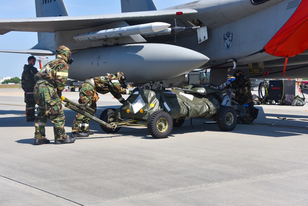 Airmen from the 104th Fighter Wing partakes in a sortie generation during Sentry Savannah 2021