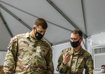 Deputy General Visits Vaccination Site