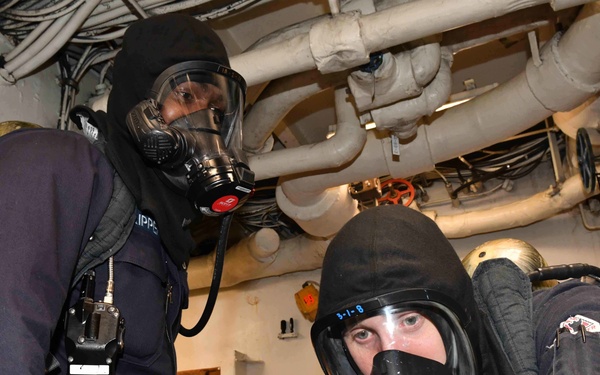 Blue Ridge Conducts Damage Control Drill