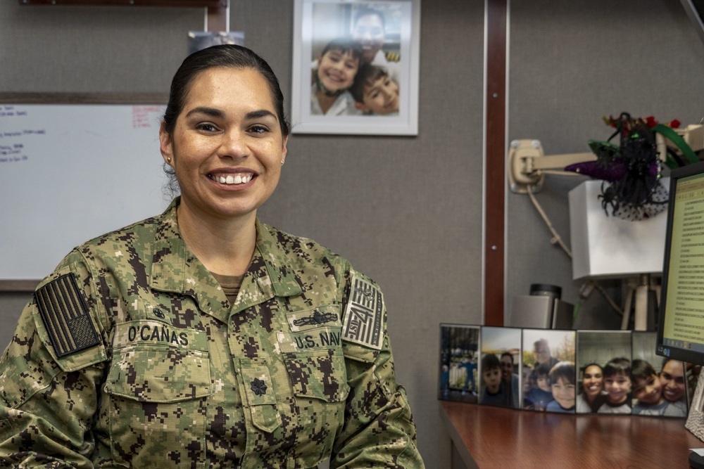 USS Whidbey Island (LSD 41) CO Portraits