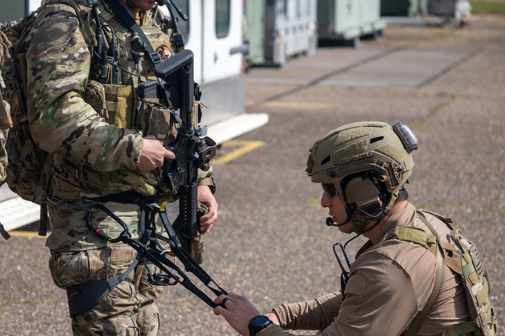 321st Special Tactics Squadron Fast Rope Training